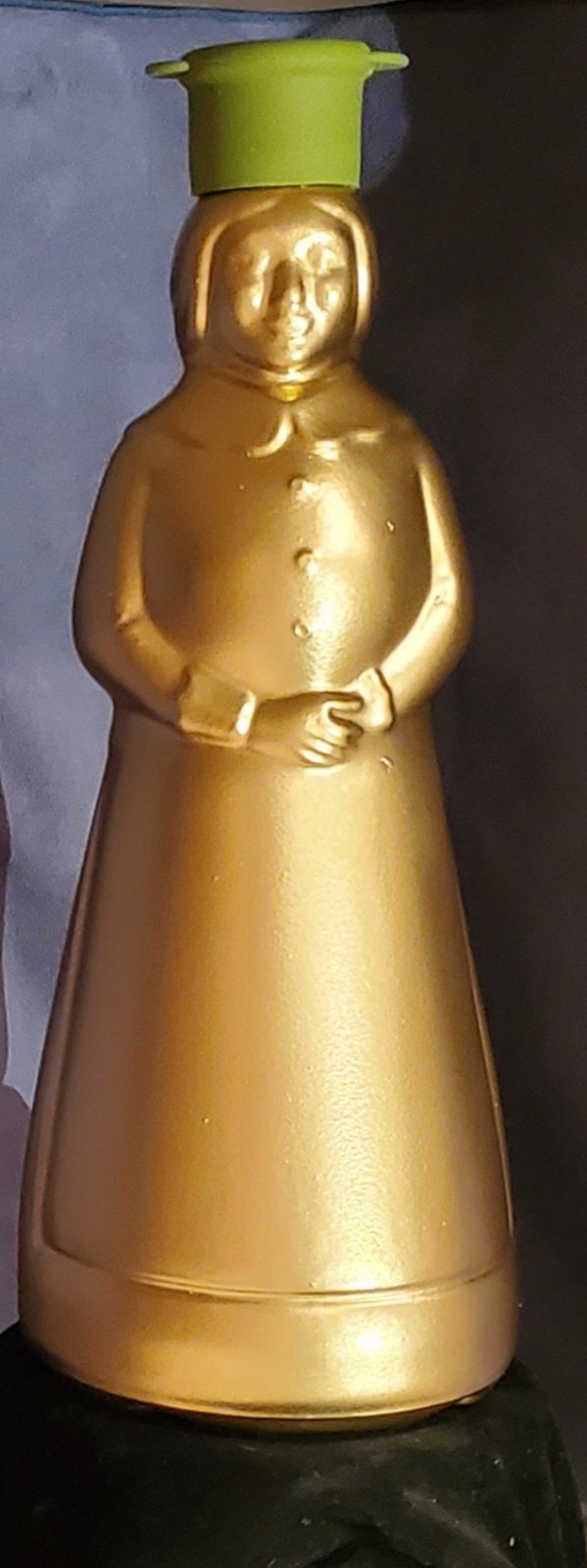 Statuette for winner.jpg