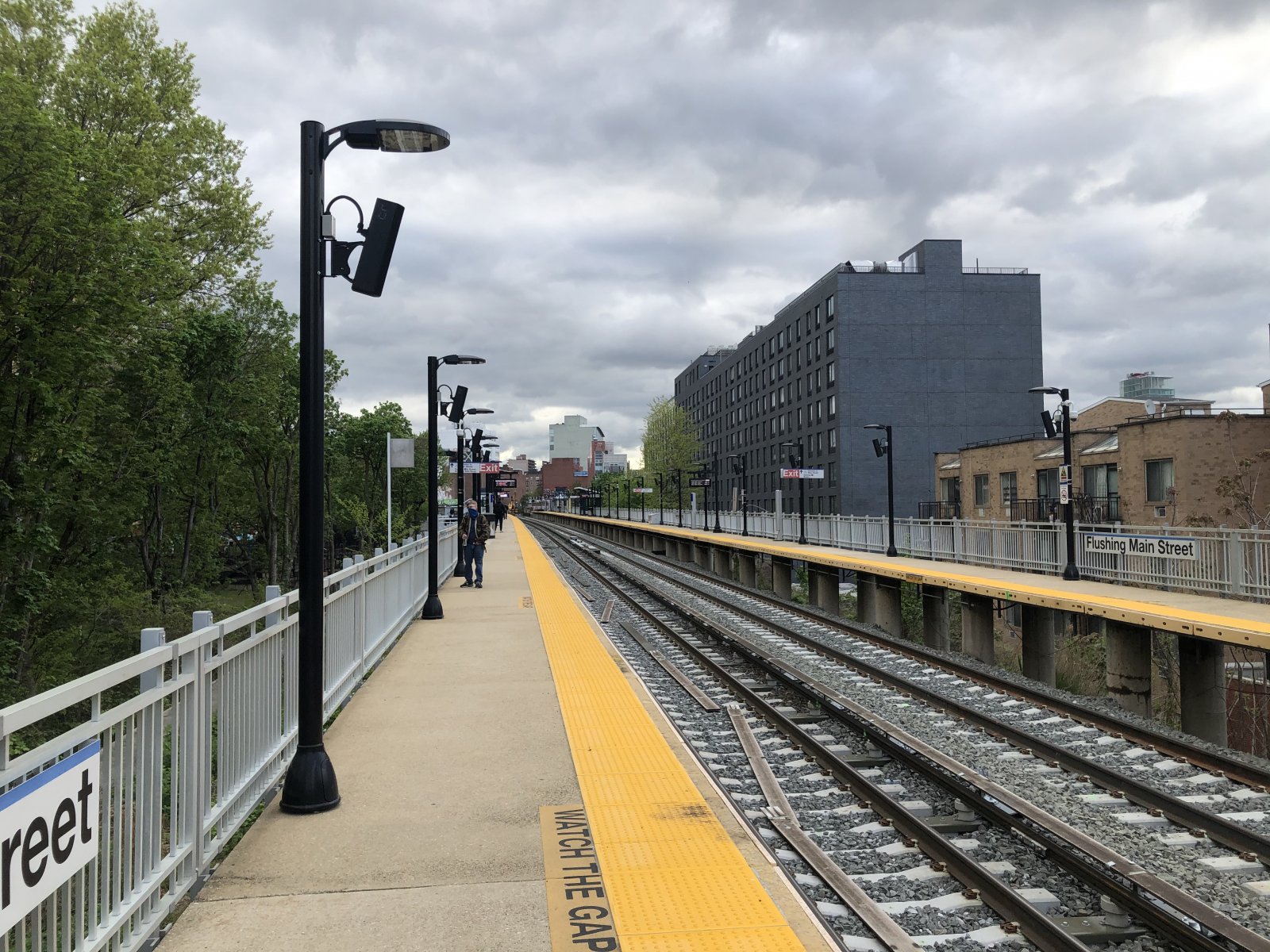 TrainStop.jpg